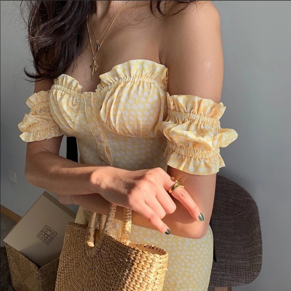5⭐️ NEW With Jean Style Yellow Floral Boho Dress